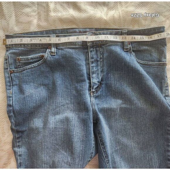 R16  Faded Glory cut off denim jean  shorts - Picture 3 of 6